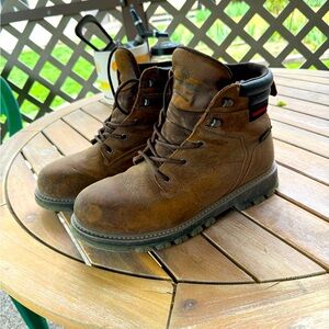 Wolverine waterproof boots model: floorhand